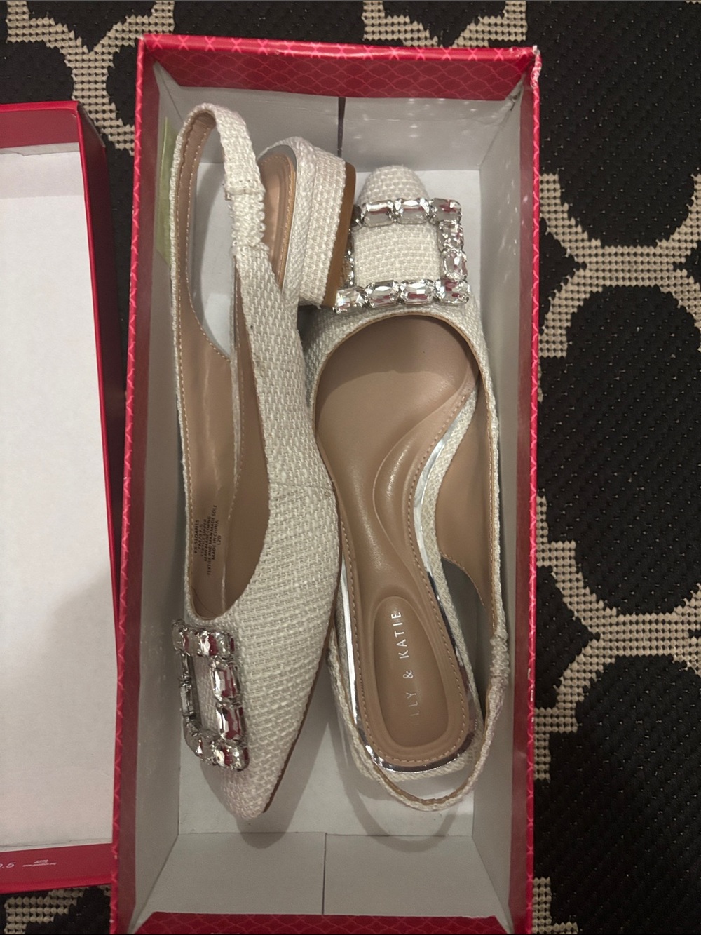Kelly & Katie Sloannes Flats size 7
